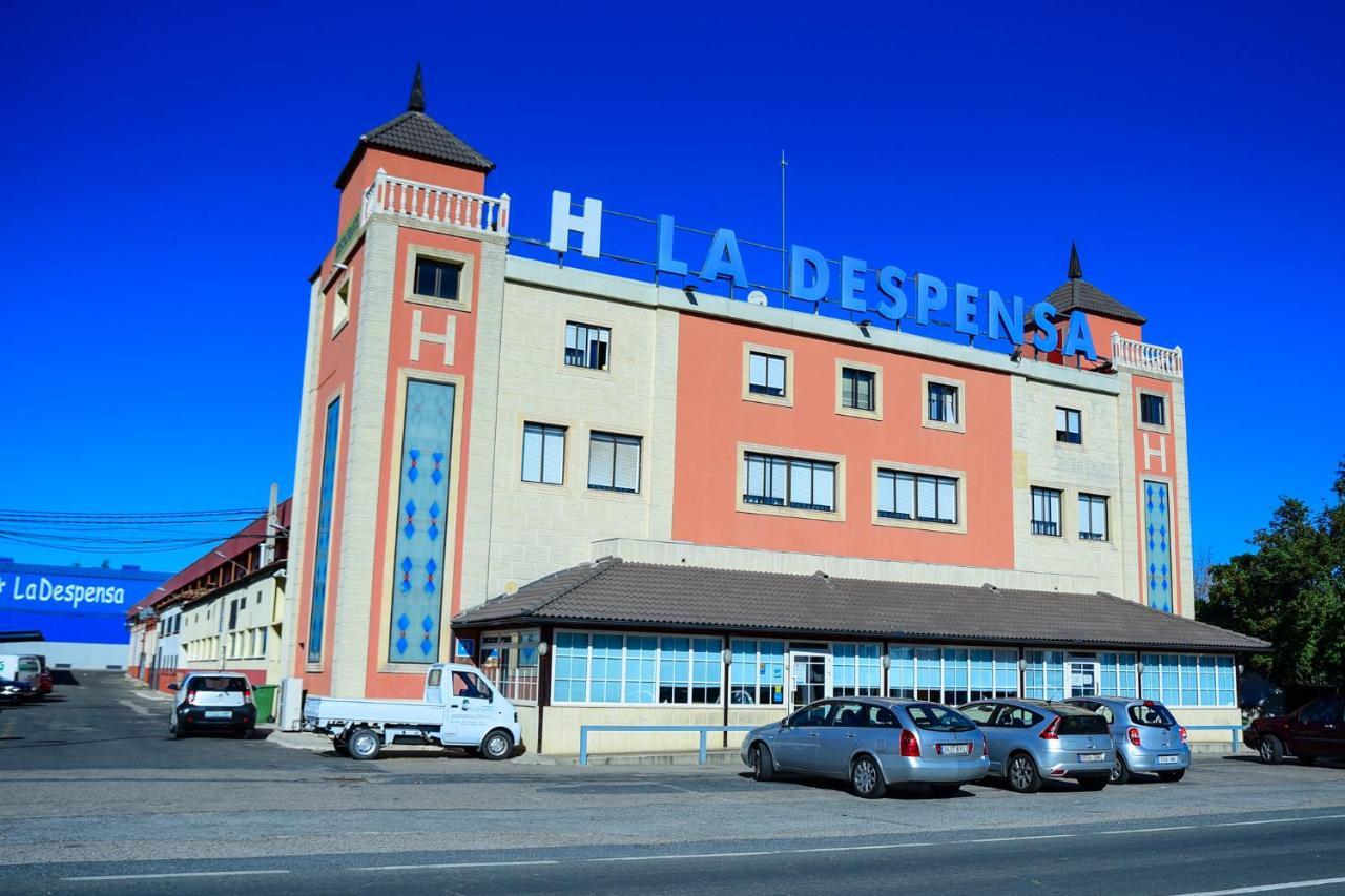 פלאסנסיה Hostal La Despensa De Extremadura מראה חיצוני תמונה