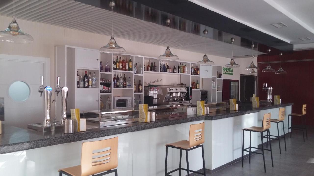 פלאסנסיה Hostal La Despensa De Extremadura מראה חיצוני תמונה